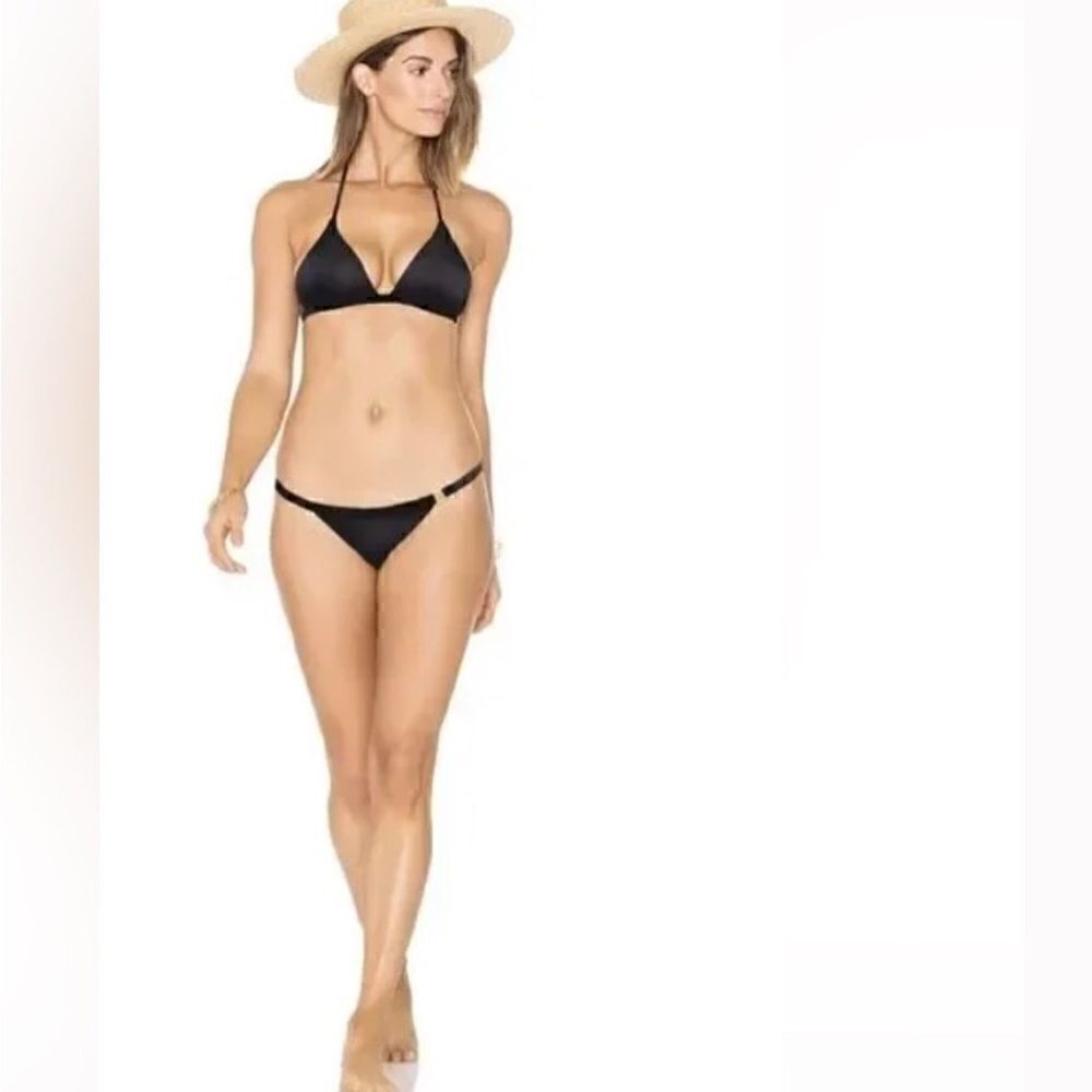 L’Agent Tayler Bikini Top NWT
